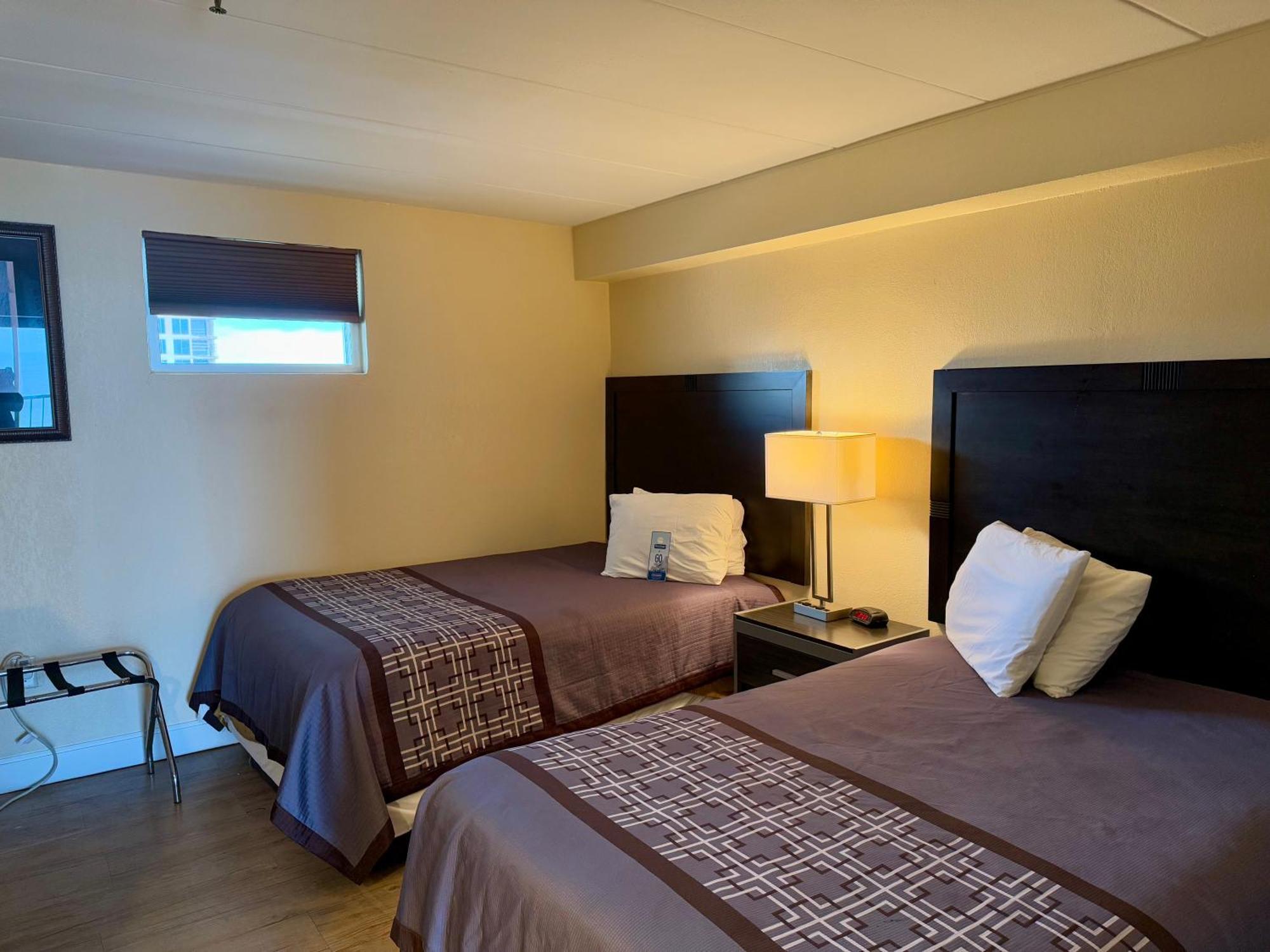 Travelodge By Wyndham Suites Virginia Beach Oceanfront Exterior photo